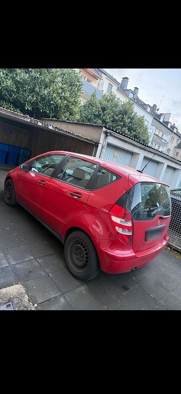 Gebraucht Mercedes A150 90 PS (66 kW) 2004 Rot Limousine