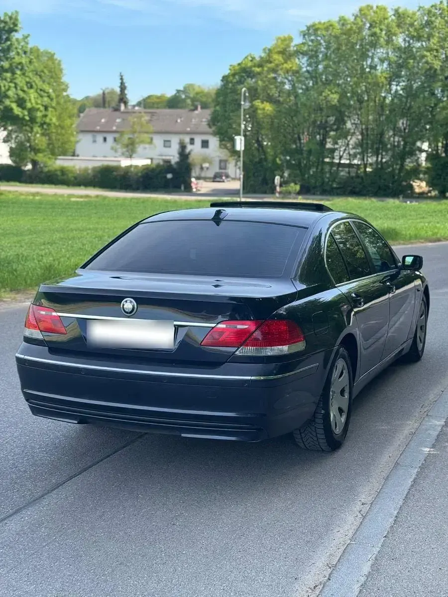 Usata BMW 730 231 CV (169 kW) 2006 Blu Berlina