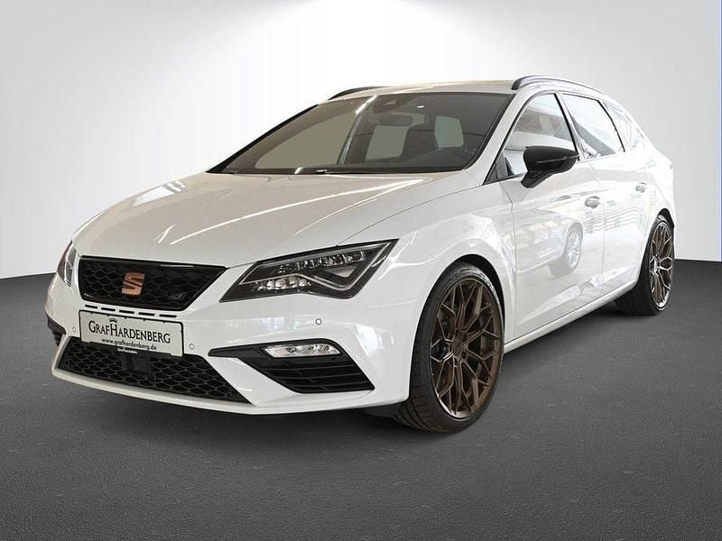 Weiß Gebraucht 2020 Cupra Leon Limousine | 24.880 € (Fairer Preis) - Bild 1/4