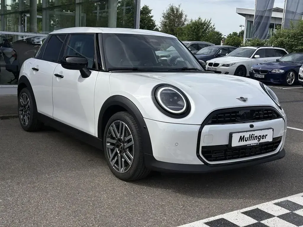 Gebraucht Mini Cooper 114 kW (156 PS) 2025 Weiß Kleinwagen