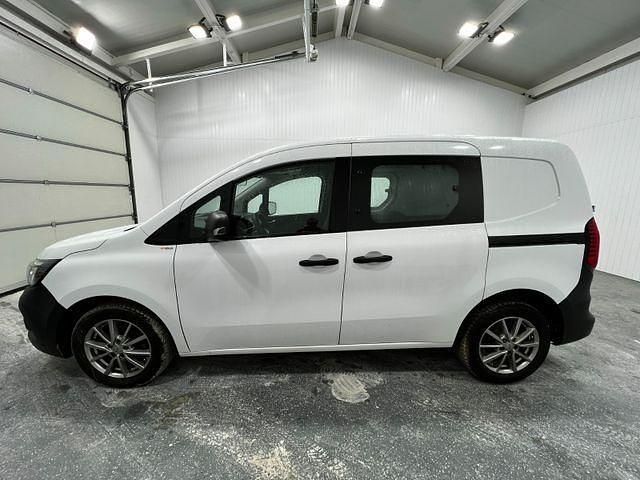 Gebraucht Renault Kangoo 75 PS (55 kW) 2022 Weiß Van