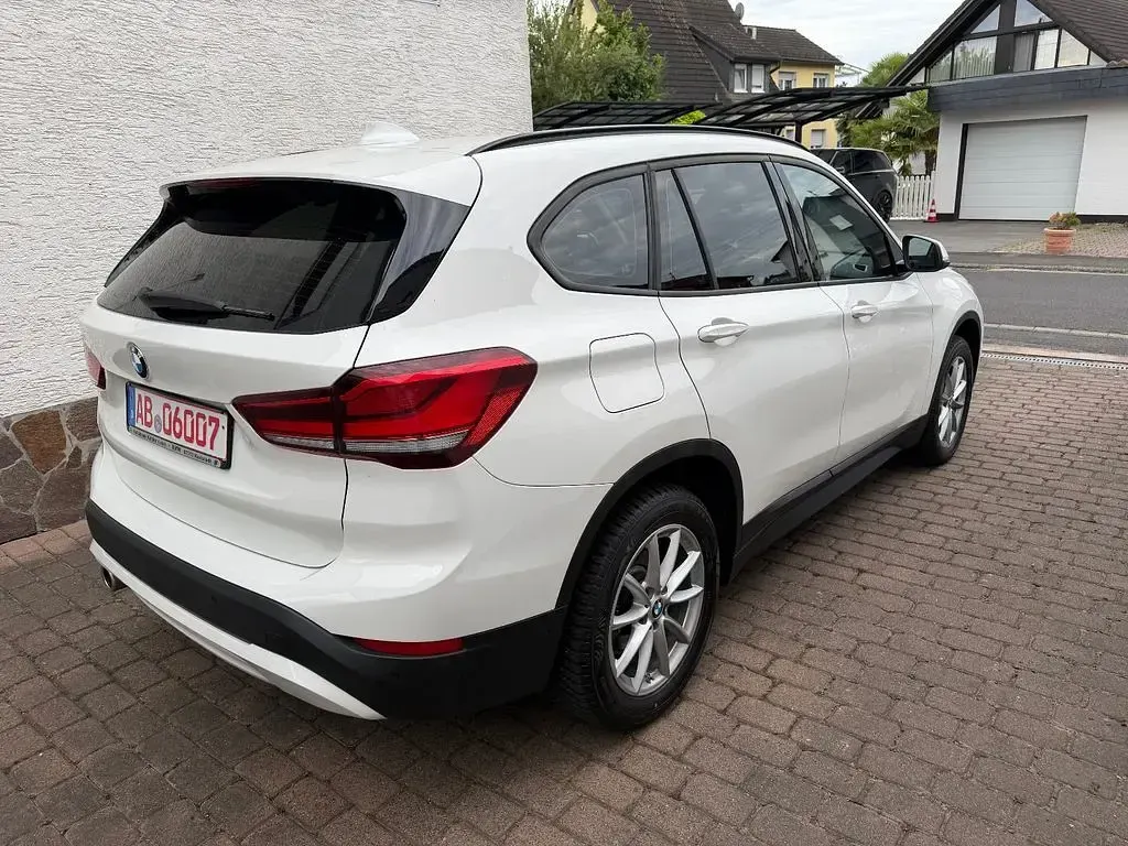 Gebraucht BMW X1 136 PS (100 kW) 2022 Weiß SUV