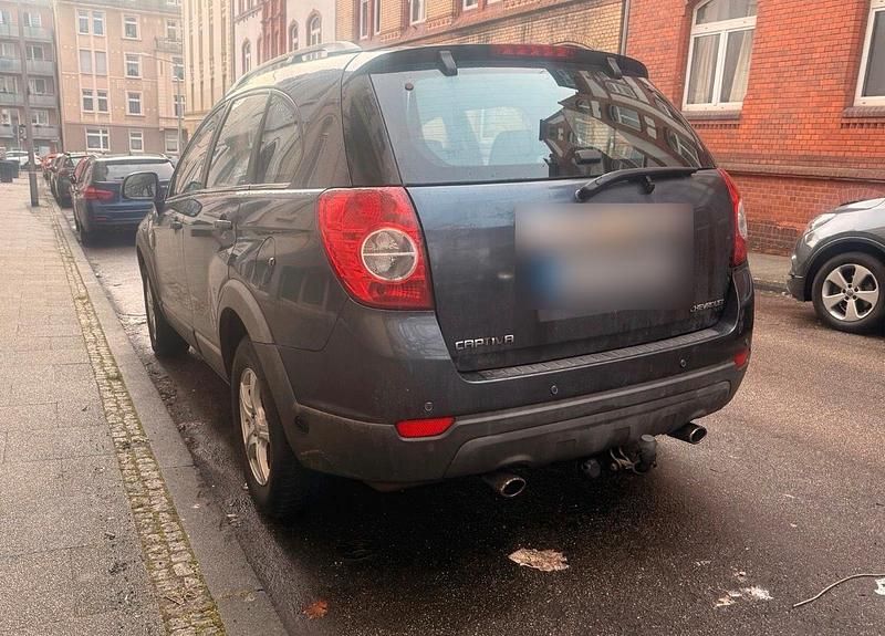 Gebraucht Chevrolet Captiva 136 PS (100 kW) 2008 Grau SUV