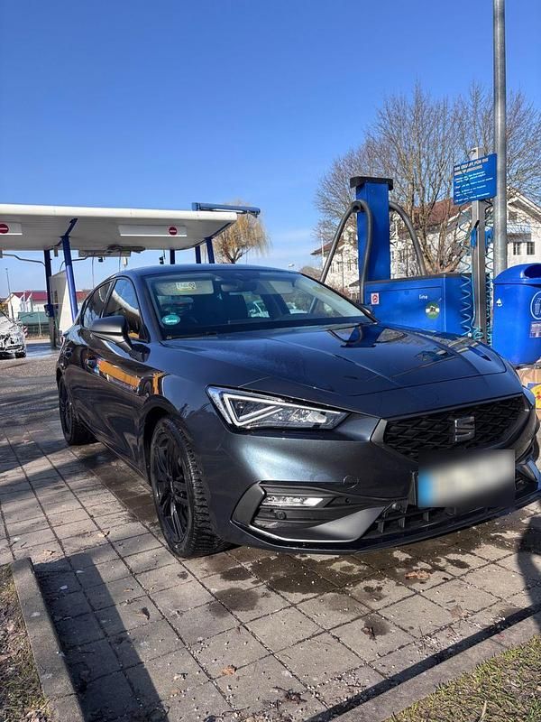 Gebraucht Seat Leon FR 131 PS (96 kW) 2020 Blau Kombi