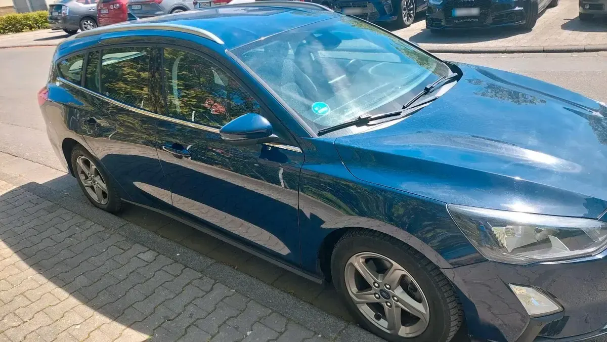 Gebraucht Ford Focus 120 PS (88 kW) 2019 Blau Kombi