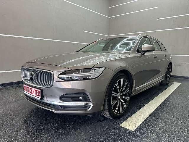 Grau metallic Gebraucht 2021 Volvo V90 Inscription Kombi | 31.880 € (Guter Preis) - Bild 1/1