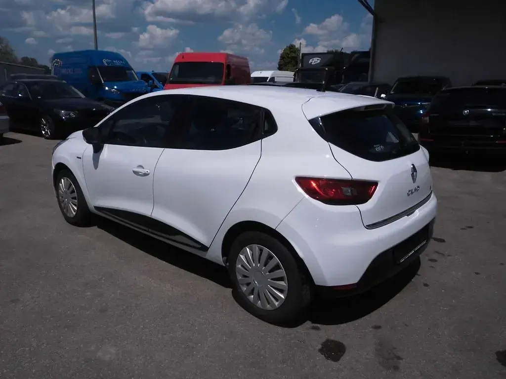 Gebraucht Renault Clio IV LIMITED 90 PS (66 kW) 2015 Weiß Limousine