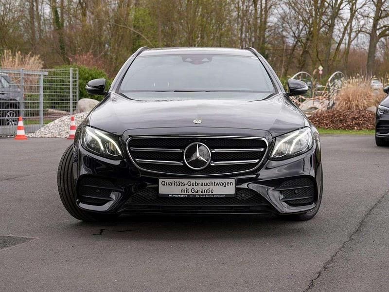 Gebraucht Mercedes E300 AMG 245 PS (180 kW) 2018 Schwarz Kombi