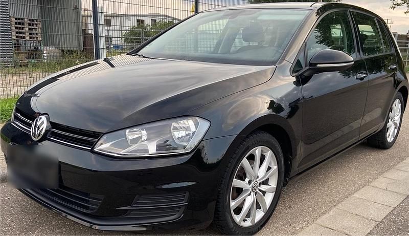 Gebraucht VW Golf VII 105 PS (77 kW) 2013 Schwarz Kleinwagen