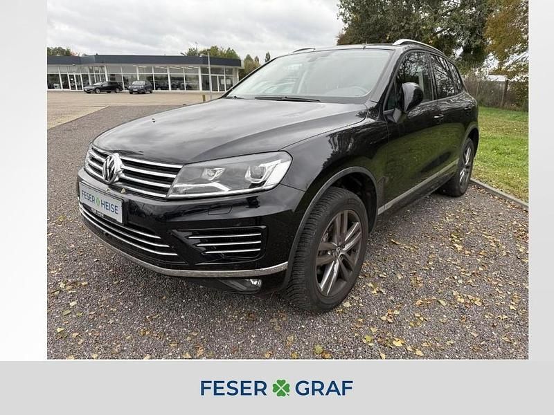 Deep black perleffekt Gebraucht 2017 VW Touareg R SUV | 27.950 € (Fairer Preis) - Bild 1/4