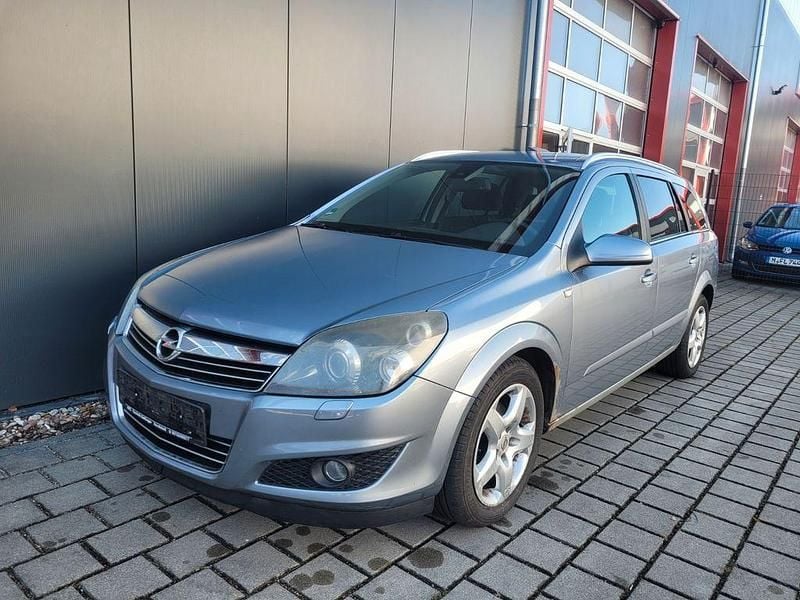 Gebraucht Opel Astra 116 PS (85 kW) 2008 Silber Limousine