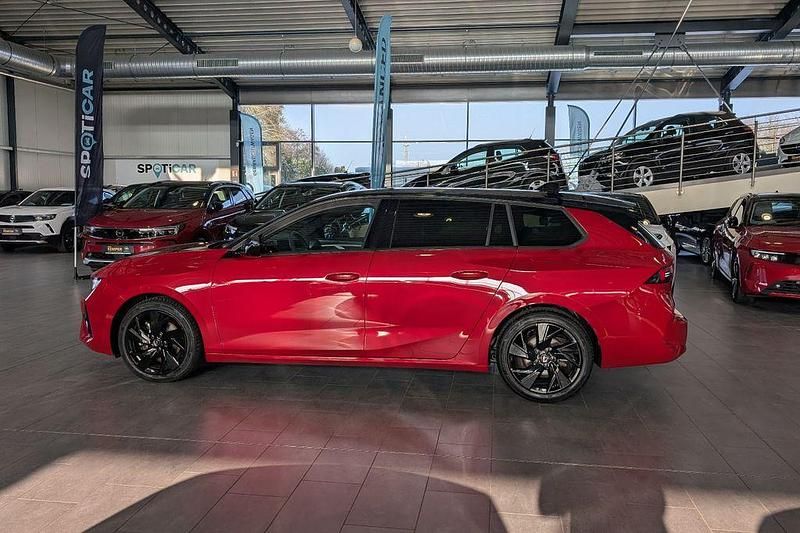 Gebraucht Opel Astra 131 PS (96 kW) 2024 Rot Kombi