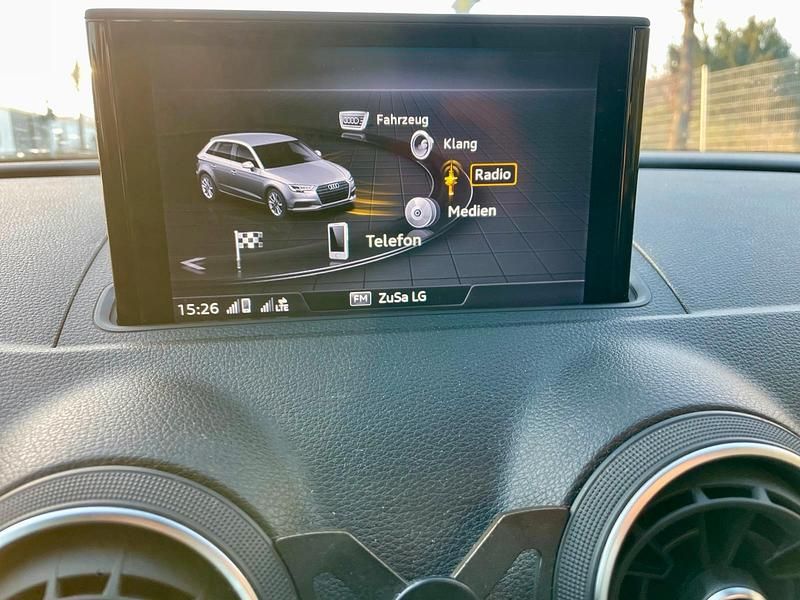 Gebraucht Audi A3 150 PS (110 kW) 2020 Weiß Limousine