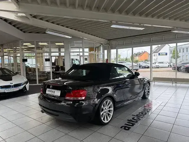 Gebraucht BMW 120 Cabriolet M Sport 177 PS (130 kW) 2011 Schwarz Cabrio