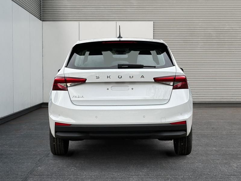 Neu Skoda Fabia Selection 95 PS (69 kW) 2025 Blackmagic perleffekt Kleinwagen