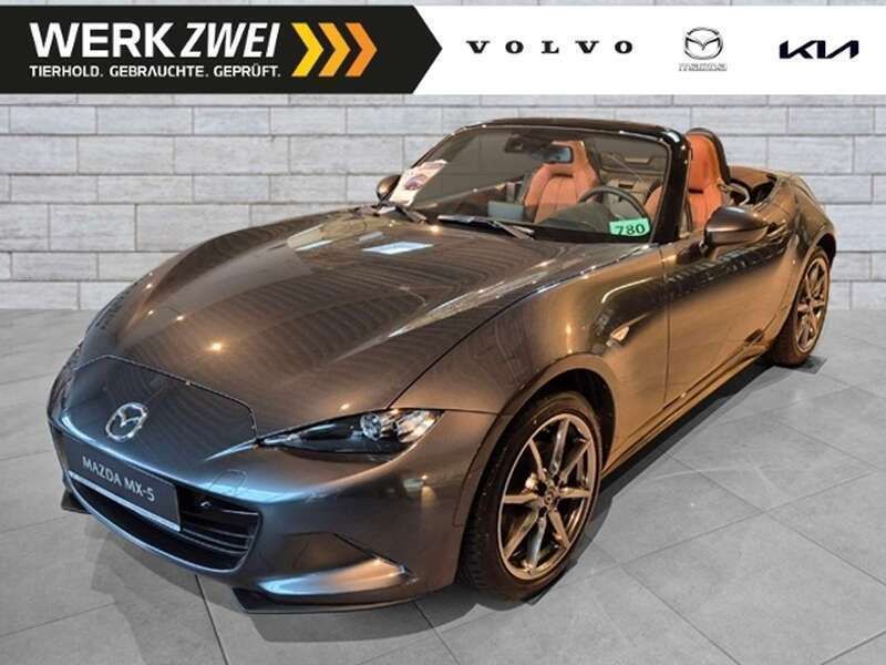 Grau Gebraucht 2023 Mazda MX5 Kazari Cabrio | 33.990 € (Teuer) - Bild 1/4