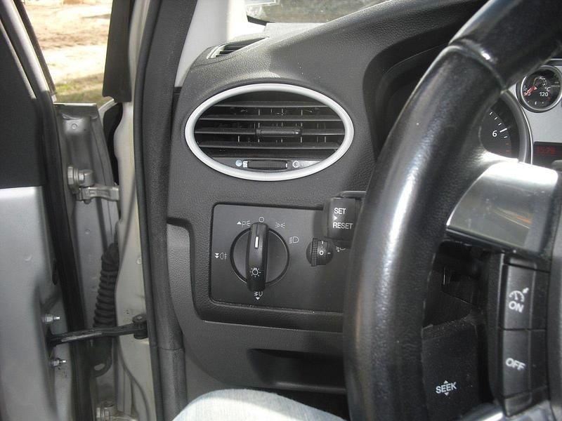 Usata Ford Focus 116 CV (85 kW) 2008 Grigio Berlina