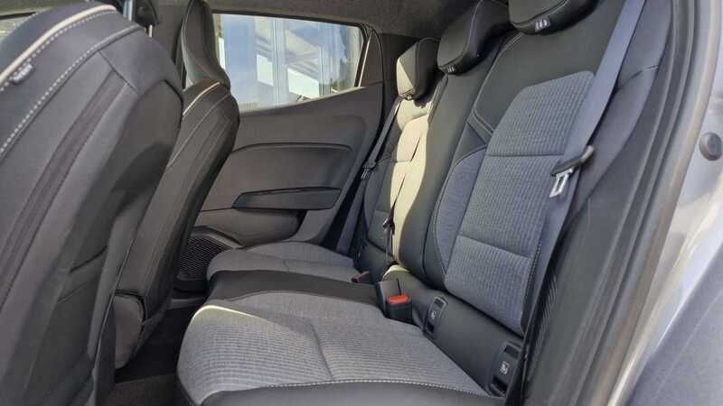 Gebraucht Renault Clio V Techno 143 PS (105 kW) 2022 Andere farbe Kleinwagen