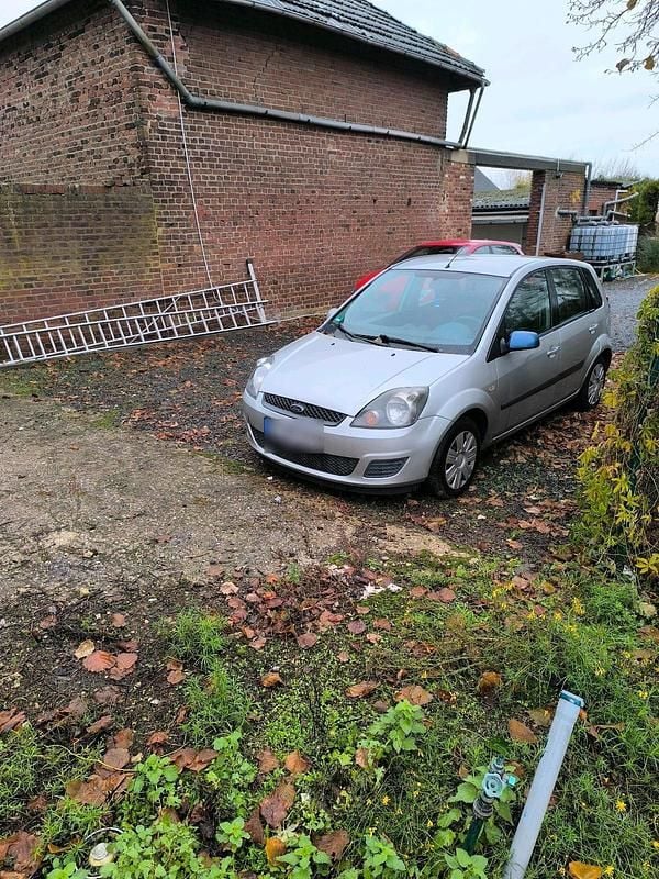 Gebraucht Ford Fiesta 68 PS (50 kW) 2008 Kleinwagen