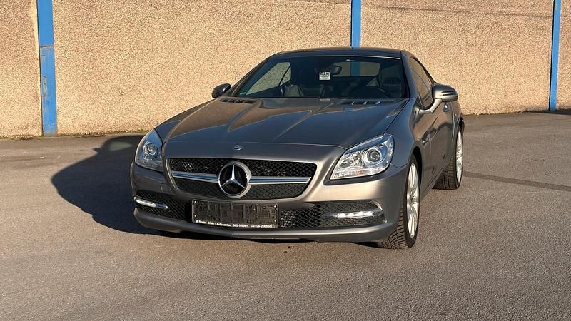 Gebraucht Mercedes SLK200 184 PS (135 kW) 2014 Grau Cabrio