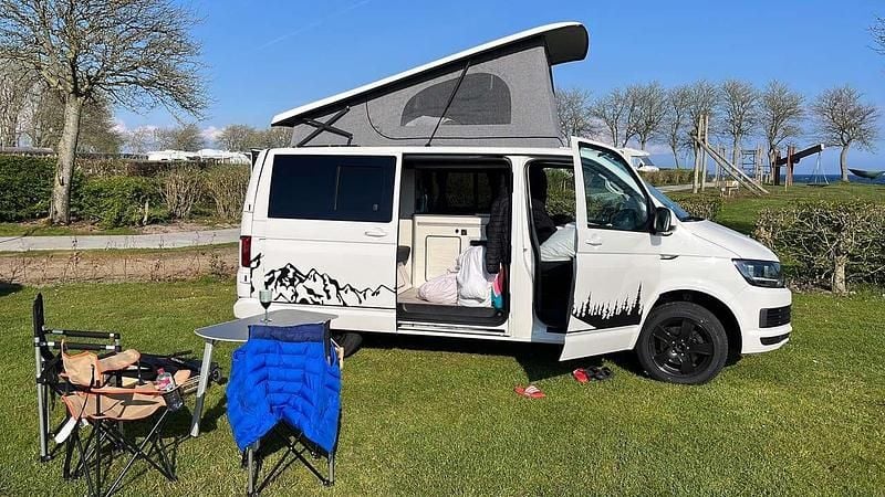 Weiß Gebraucht 2016 VW T6 Van | 35.000 € - Bild 1/4