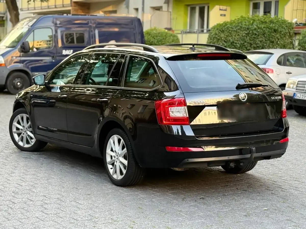 Gebraucht Skoda Octavia Joy 150 PS (110 kW) 2016 Schwarz Kombi
