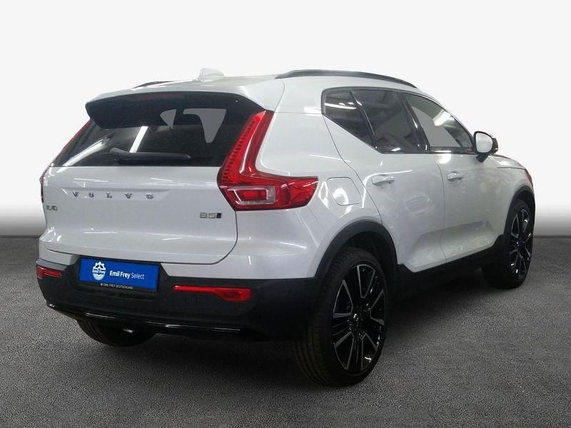 Gebraucht Volvo XC40 Ultimate 250 PS (183 kW) 2023 Crystal weißperleffekt SUV