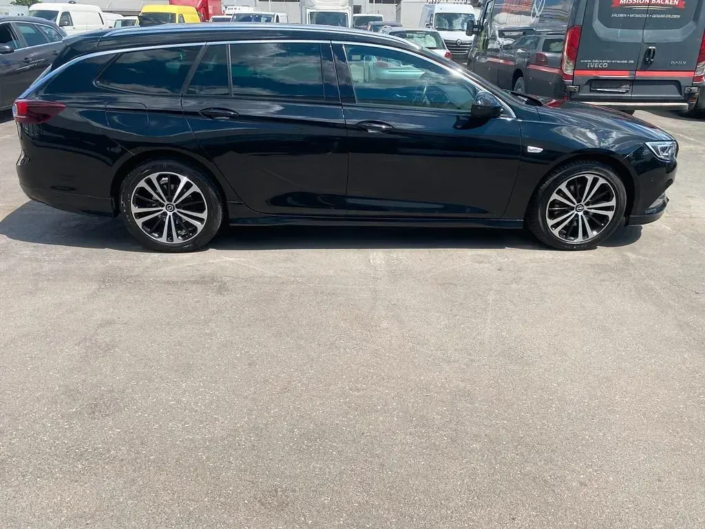 Gebraucht Opel Insignia Exklusiv 170 PS (125 kW) 2018 Schwarz Kombi