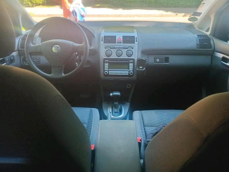 Silber Gebraucht 2008 VW Touran Van / Kleinbus | 5.000 € (Fairer Preis) - Bild 1/4