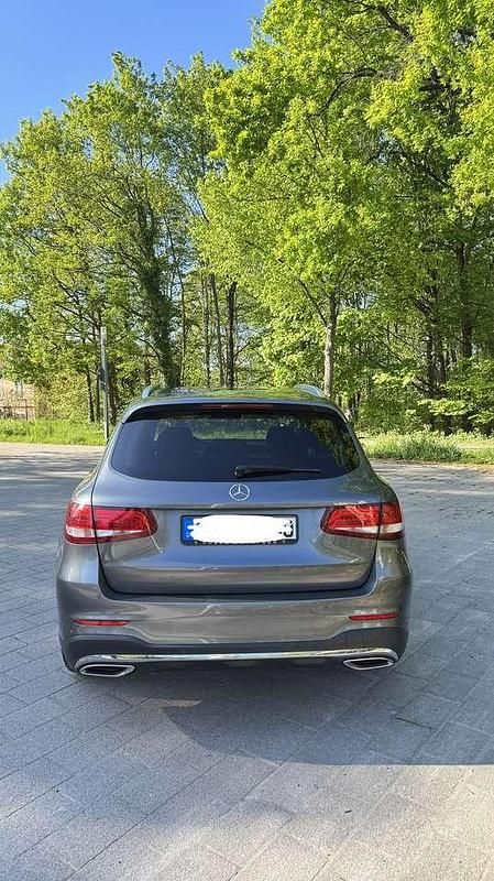 Gebraucht Mercedes GLC250 204 PS (150 kW) 2017 Grau SUV