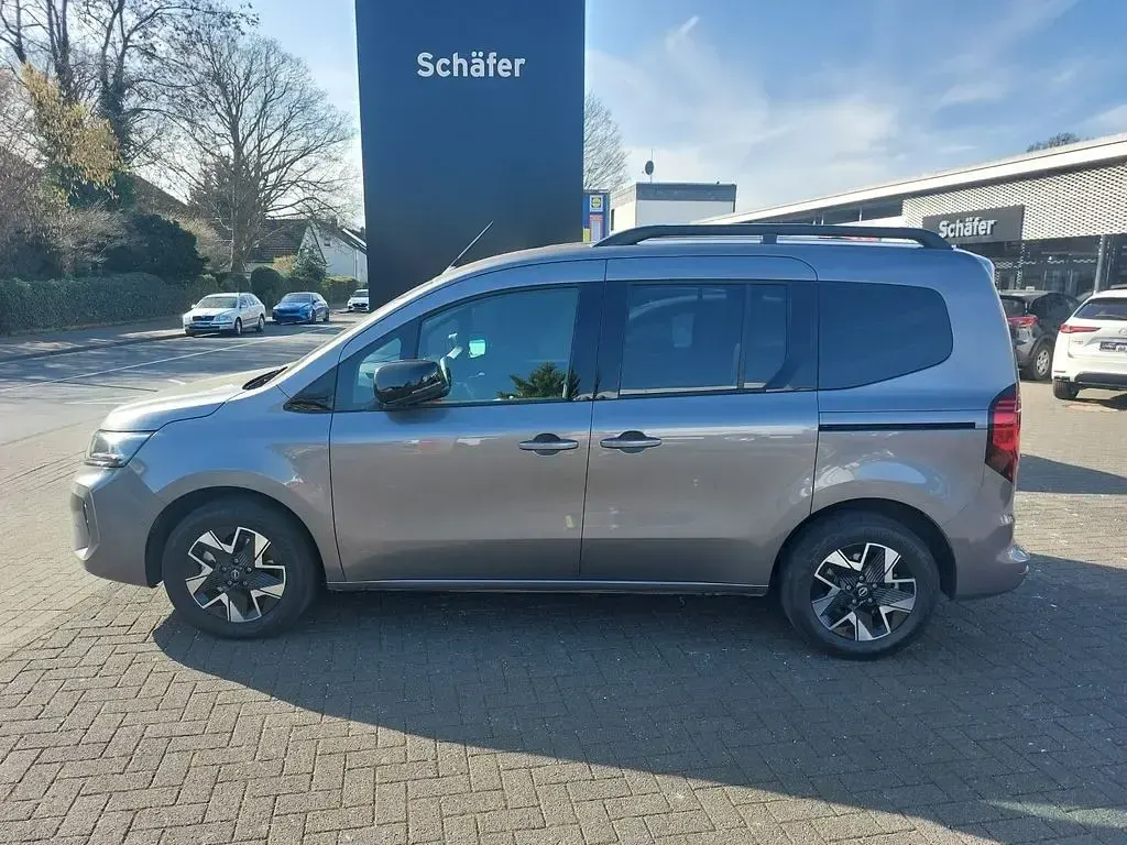 Neu Nissan Townstar 360º 131 PS (96 kW) 2026 Grau Kombi