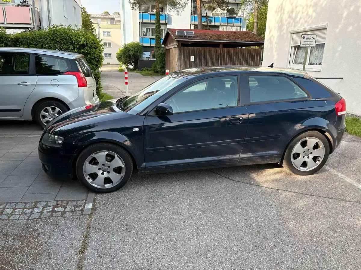 Gebraucht Audi A3 104 PS (76 kW) 2004 Blau Kleinwagen