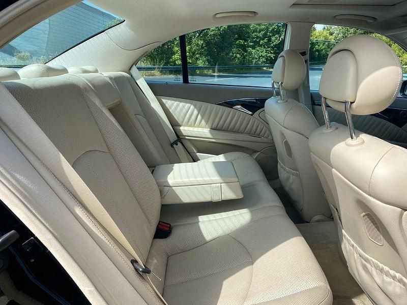 Gebraucht Mercedes E500 306 PS (225 kW) 2002 Schwarz Limousine