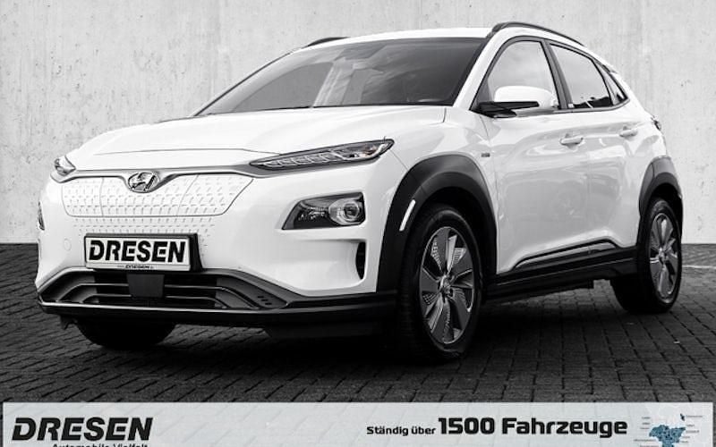 Gebraucht Hyundai Kona Style 150 kW (204 PS) 2021 Weiss SUV