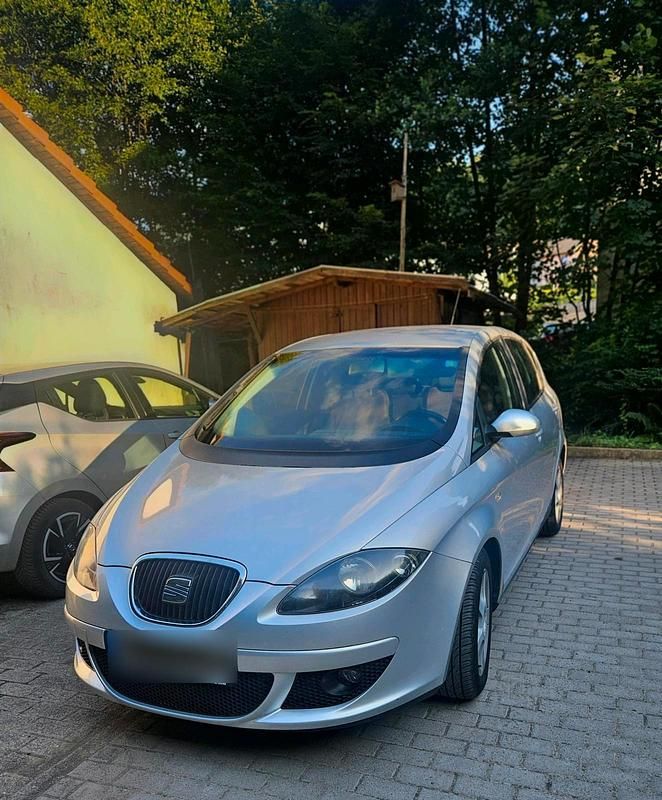 Gebraucht Seat Altea 105 PS (77 kW) 2004 Silber Van / Kleinbus