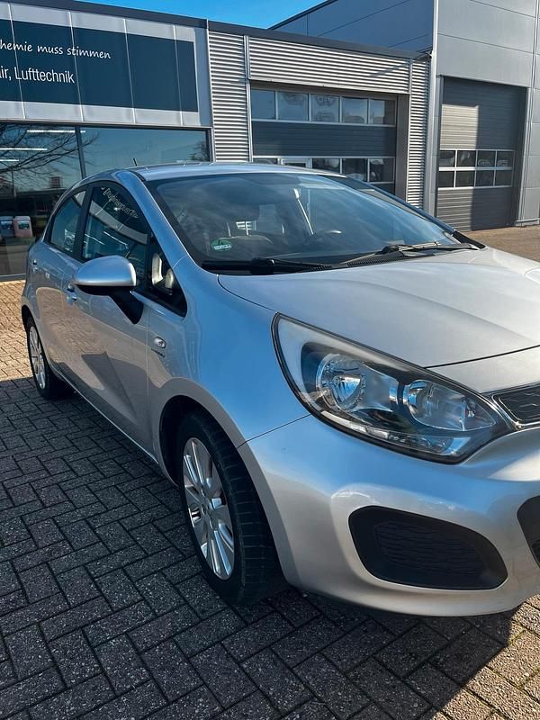 Gebraucht Kia Rio 110 PS (80 kW) 2013 Kleinwagen