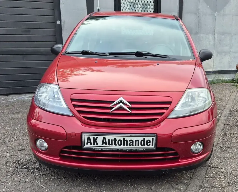 Gebraucht Citroën C3 Comfort 73 PS (53 kW) 2005 Rot Limousine