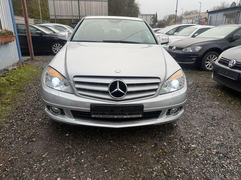 Silber Gebraucht 2007 Mercedes C220 Elegance Limousine | 6.700 € (Fairer Preis) - Bild 1/4