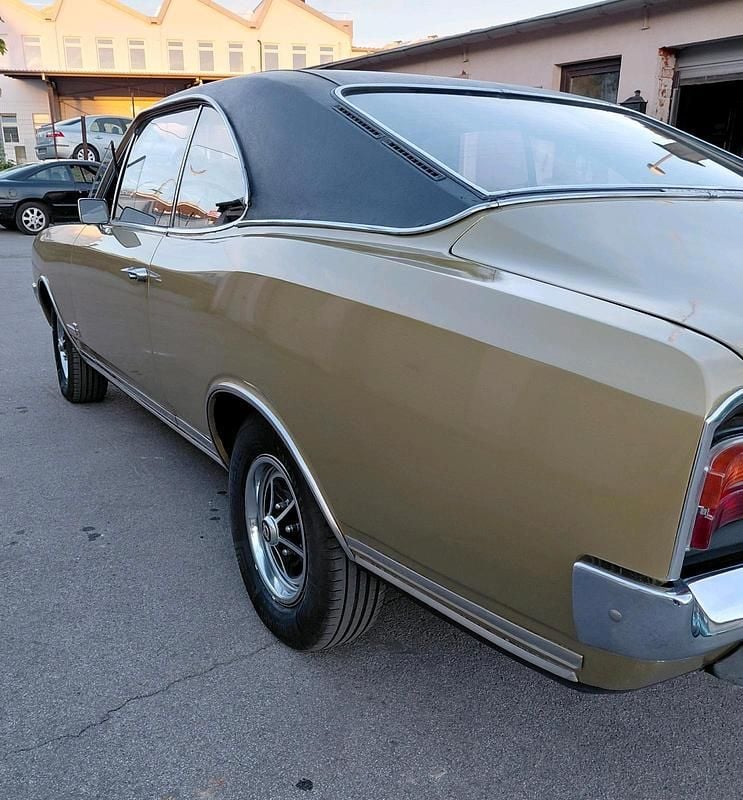 Second-hand Opel Commodore 120 CP (88 kW) 1969 Auriu Coupe