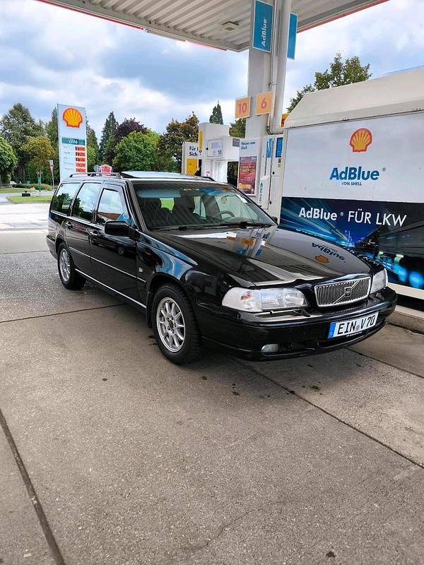 Gebraucht Volvo V70 140 PS (102 kW) 1998 Schwarz Kombi