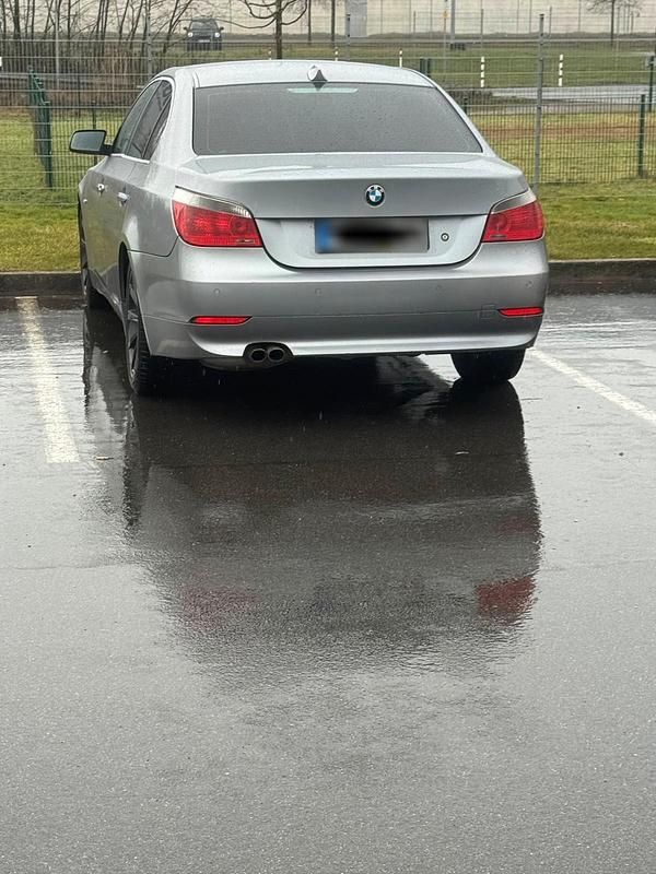 Gebraucht BMW 525 220 PS (161 kW) 2005 Grau Limousine