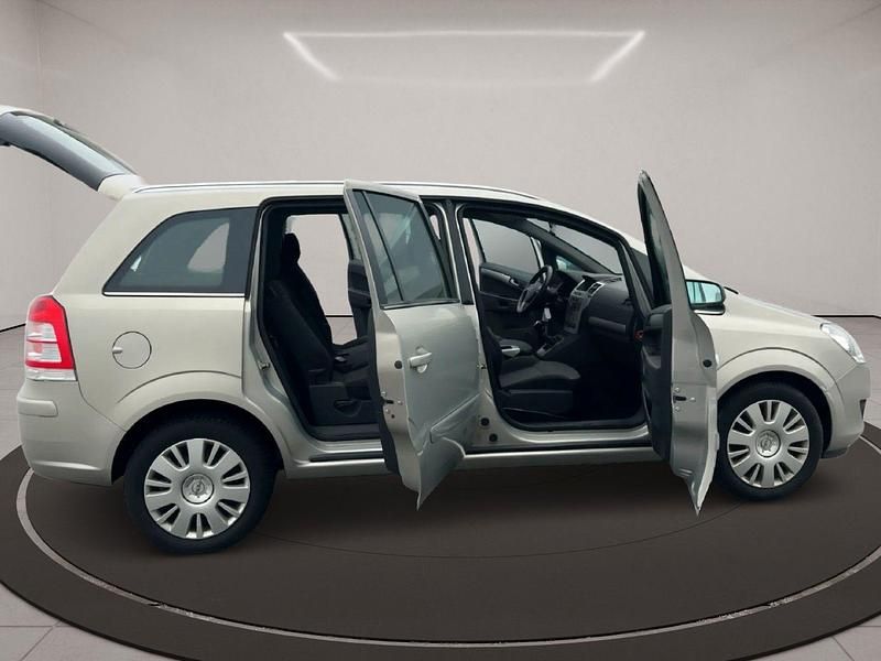 Używany Opel Zafira 150 KM (110 kW) 2009 Minivan
