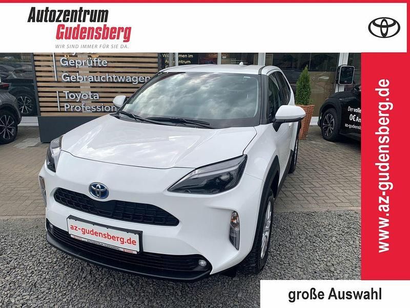 Weiß Gebraucht 2021 Toyota Yaris Cross Comfort SUV | 21.890 € (Guter Preis) - Bild 1/4