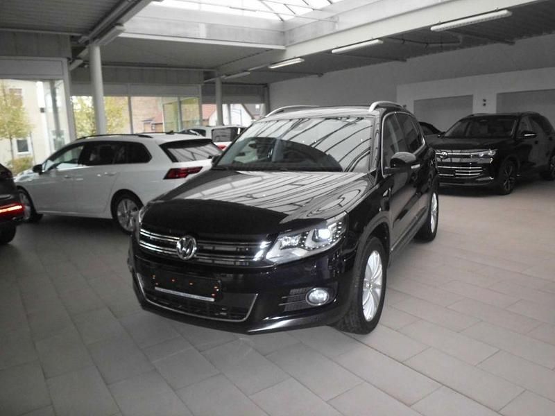 Schwarz Gebraucht 2015 VW Tiguan Sportline SUV | 13.850 € (Fairer Preis) - Bild 1/4