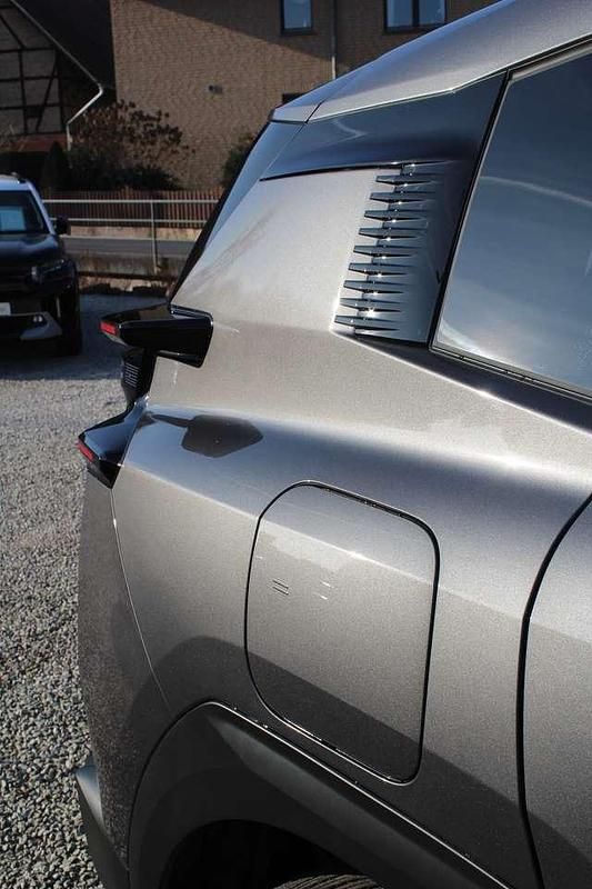 Neu Citroën C5 136 PS (100 kW) 2026 Platinumgrau SUV