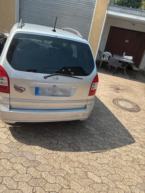 Silber Gebraucht 2005 Opel Zafira OPC Van / Kleinbus | 1.500 € (Fairer Preis) - Bild 1/4