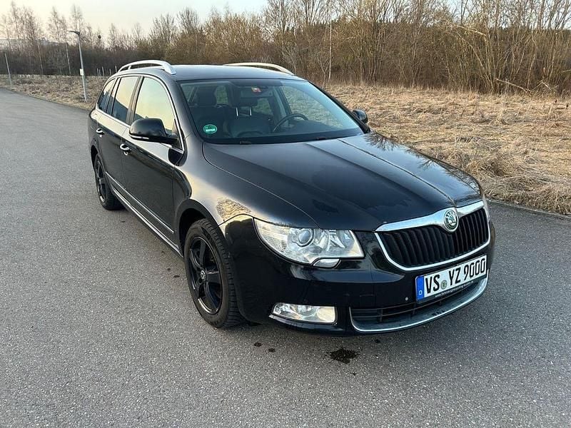 Gebraucht Skoda Superb 170 PS (125 kW) 2011 Schwarz Limousine