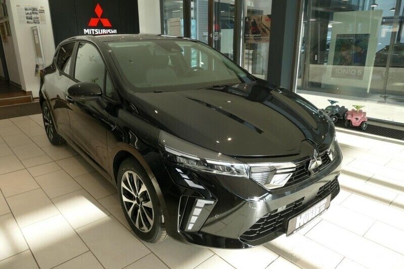 Gebraucht Mitsubishi Colt Plus 67 PS (49 kW) 2024 Onyxschwarz metallic Limousine