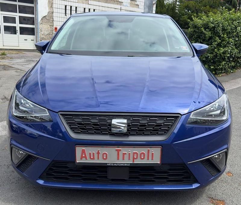 Blau Gebraucht 2020 Seat Ibiza Style Limousine | 12.600 € (Fairer Preis) - Bild 1/4