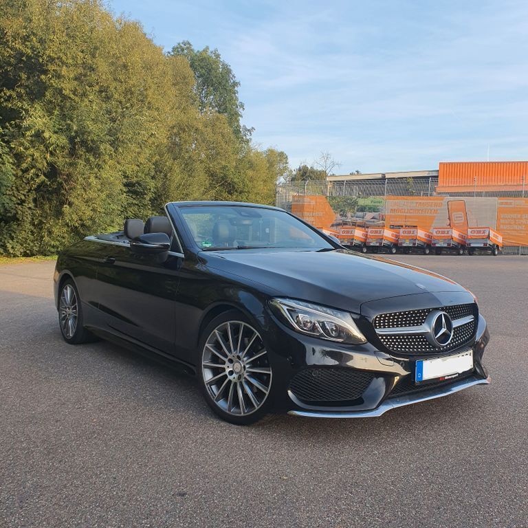 Schwarz Gebraucht 2017 Mercedes C220 AMG line Cabrio | 24.500 € (Fairer Preis) - Bild 1/4